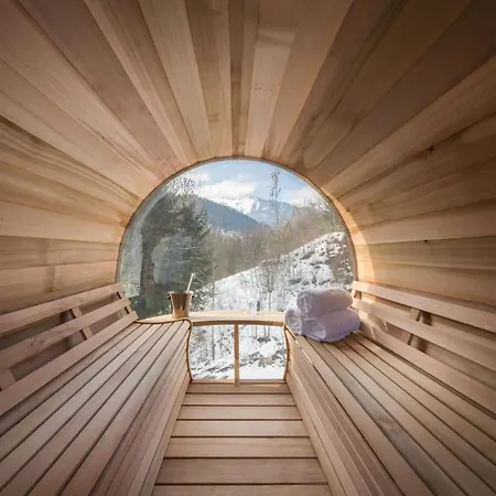 Chalet Zell: A Perfect Base For Alpine Cozy * Целль-ам-Зеє